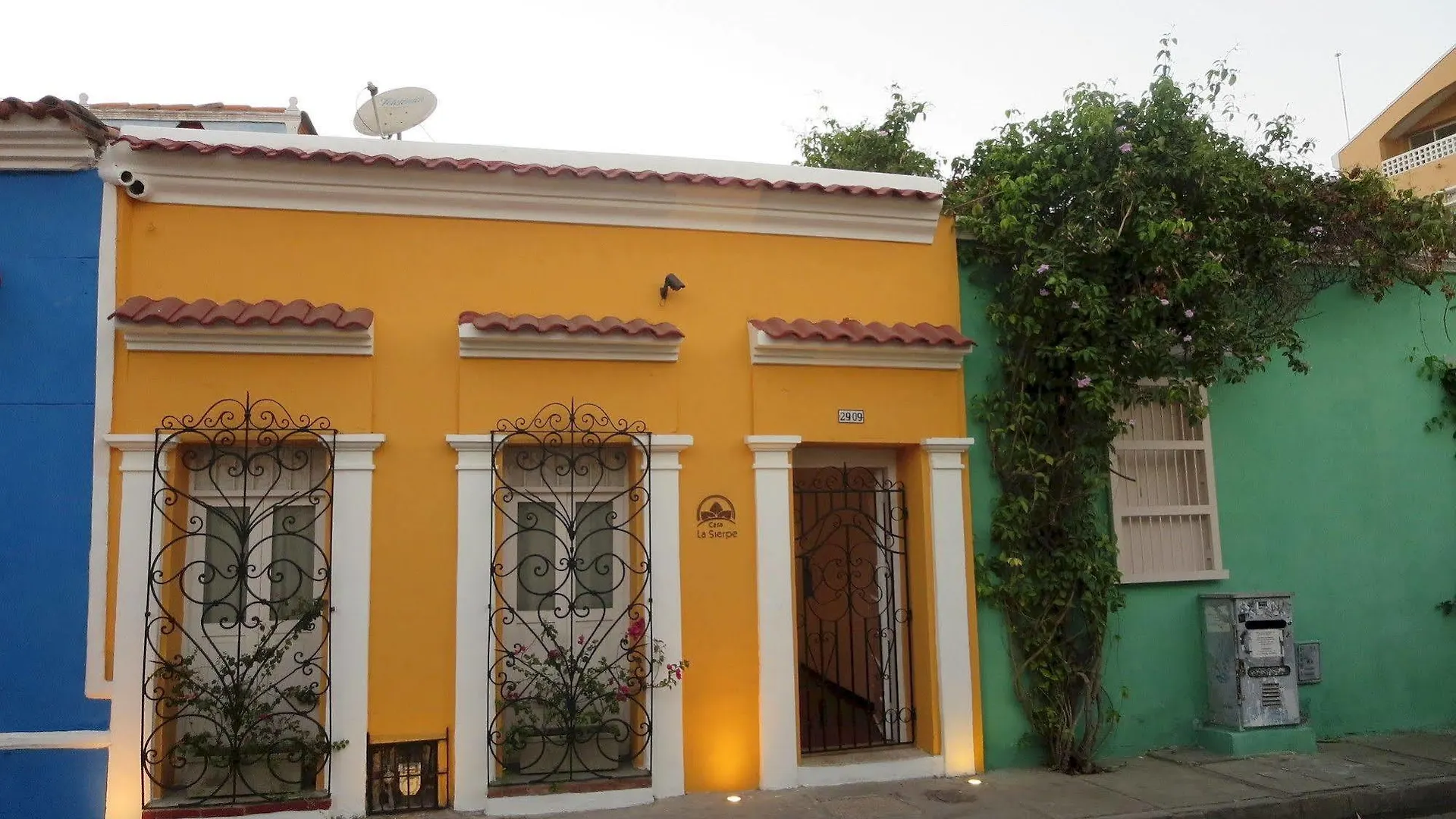 Casa La Sierpe By Hmc Otel Cartagena 3*,